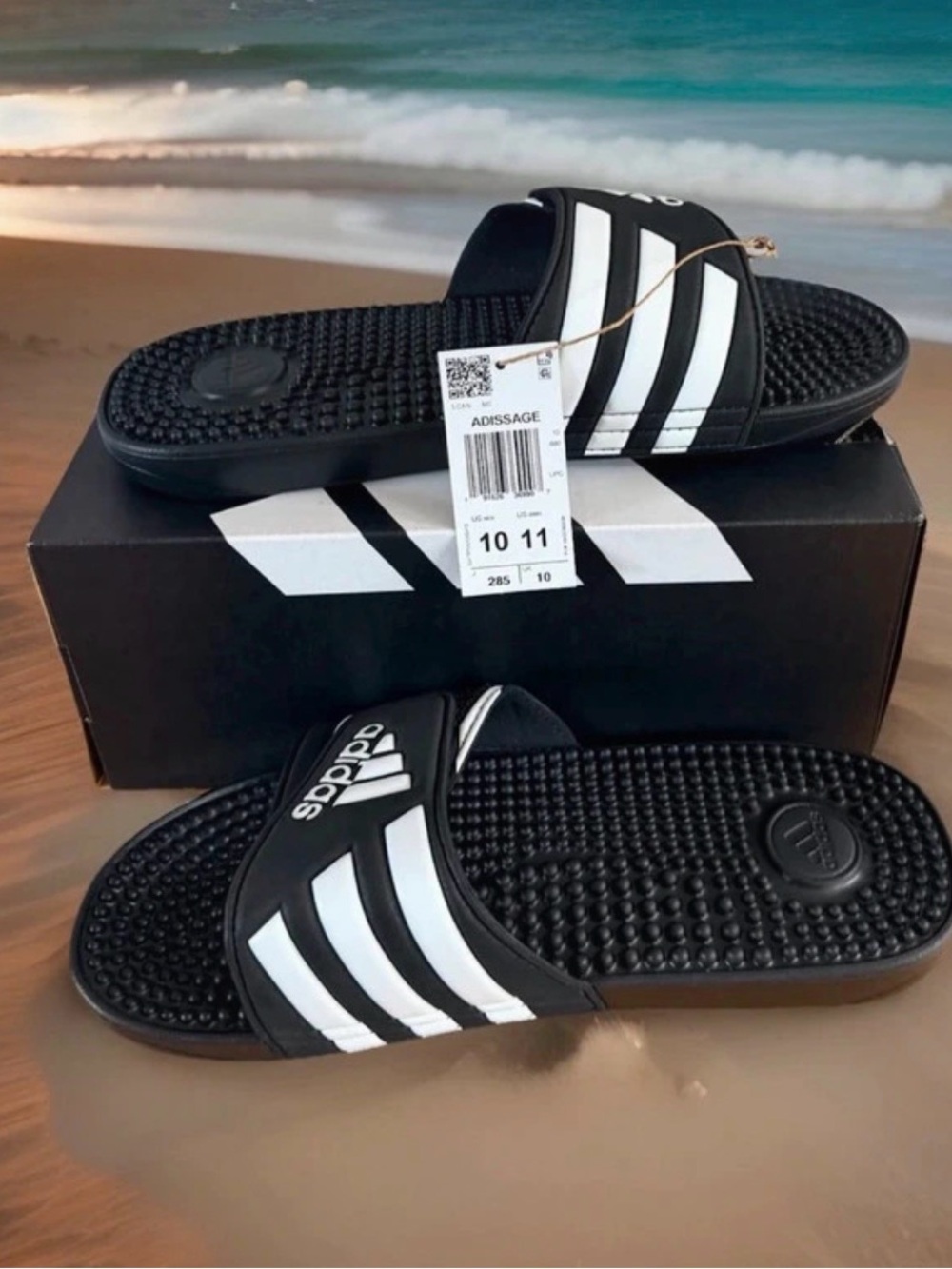 Adidas Adissage Men's Size 10 Slide Sandals. Black/White Stripes. New in Box.